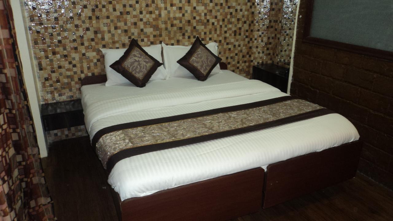 Benazeer Hotel Mumbai