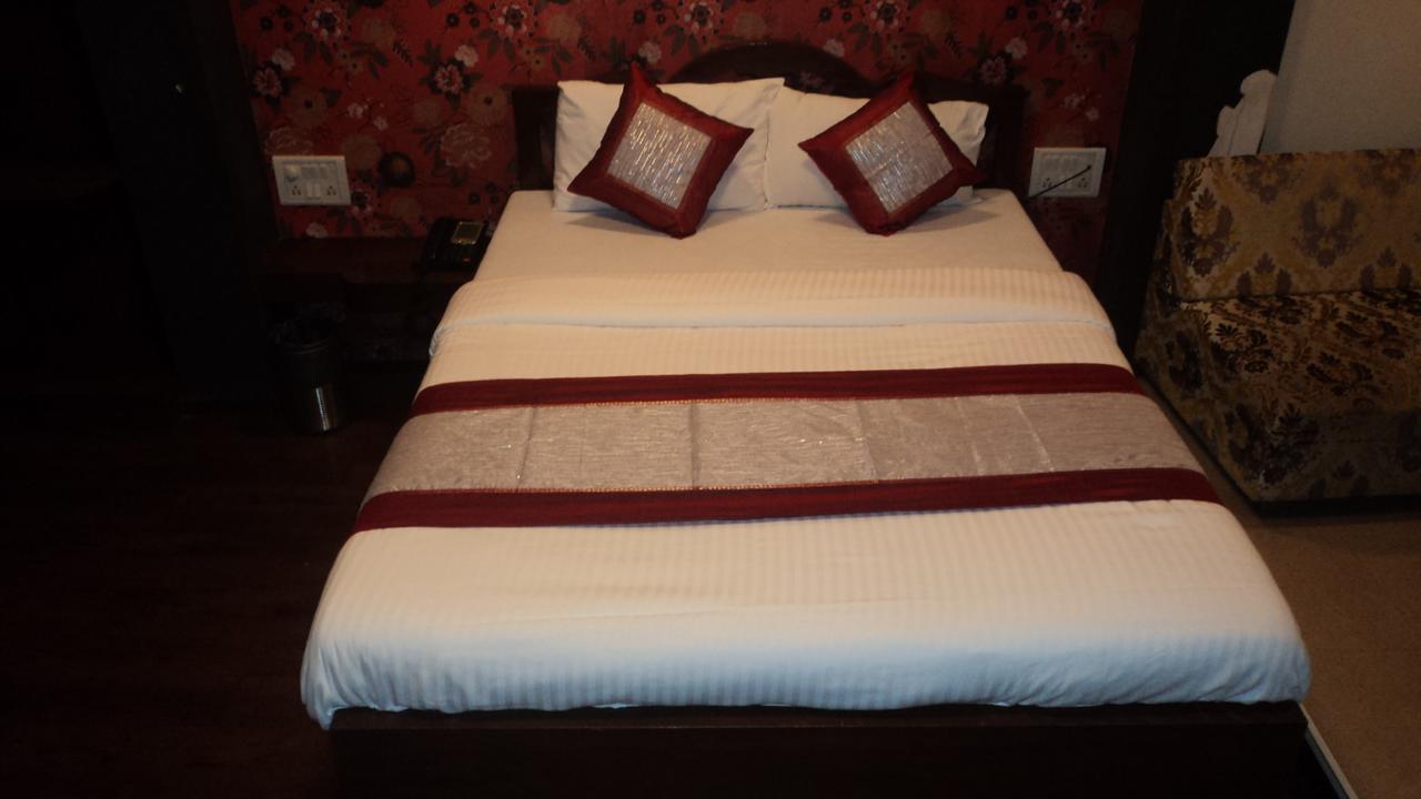 Hotel Benazeer 2*
