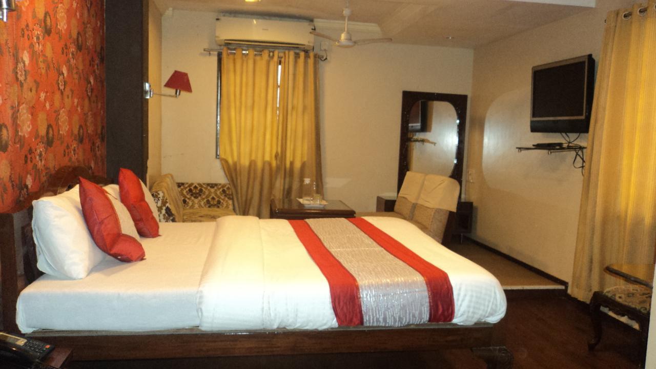 Benazeer Hotel Mumbai
