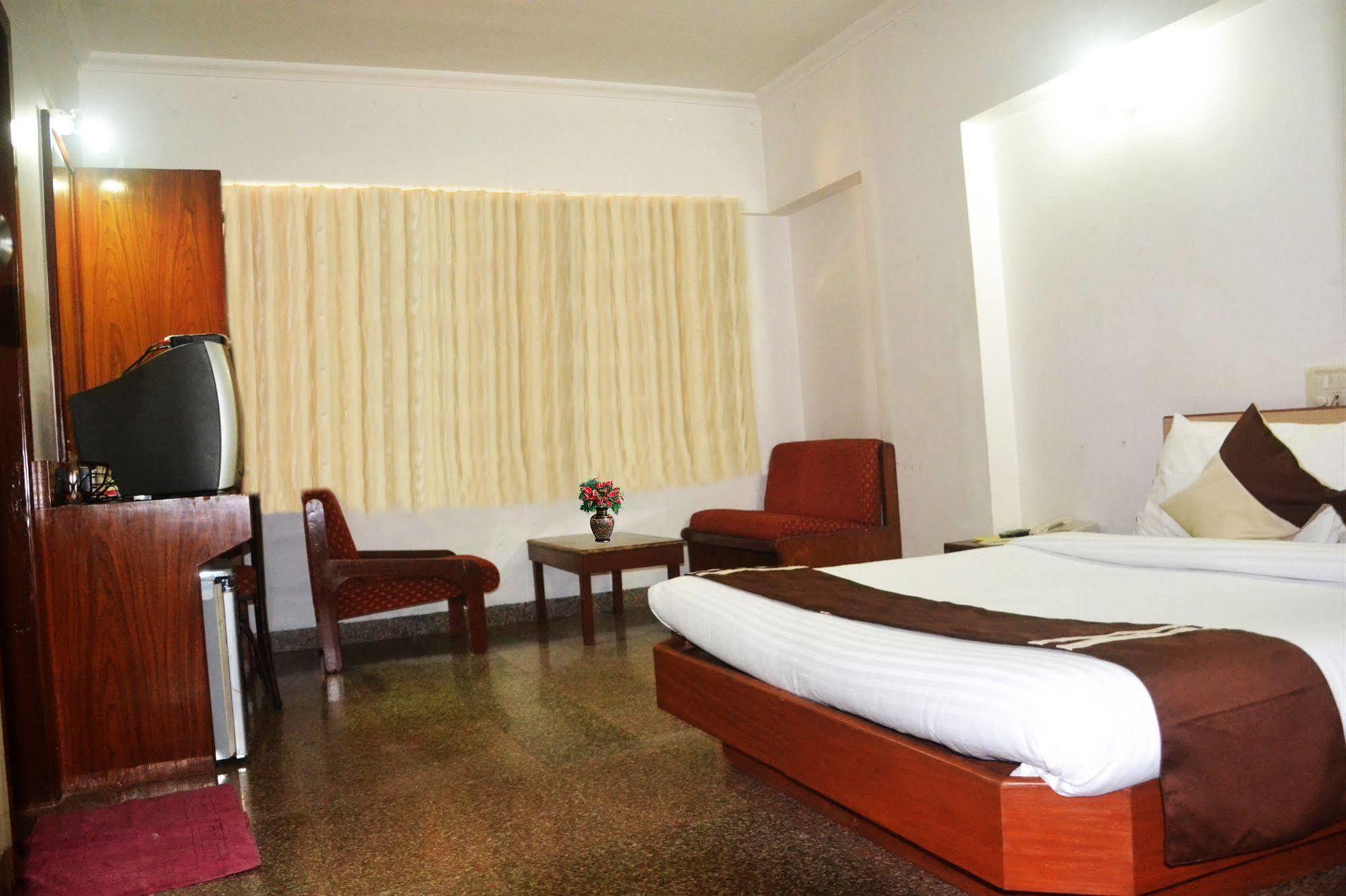 Atlantic Hotel 3*