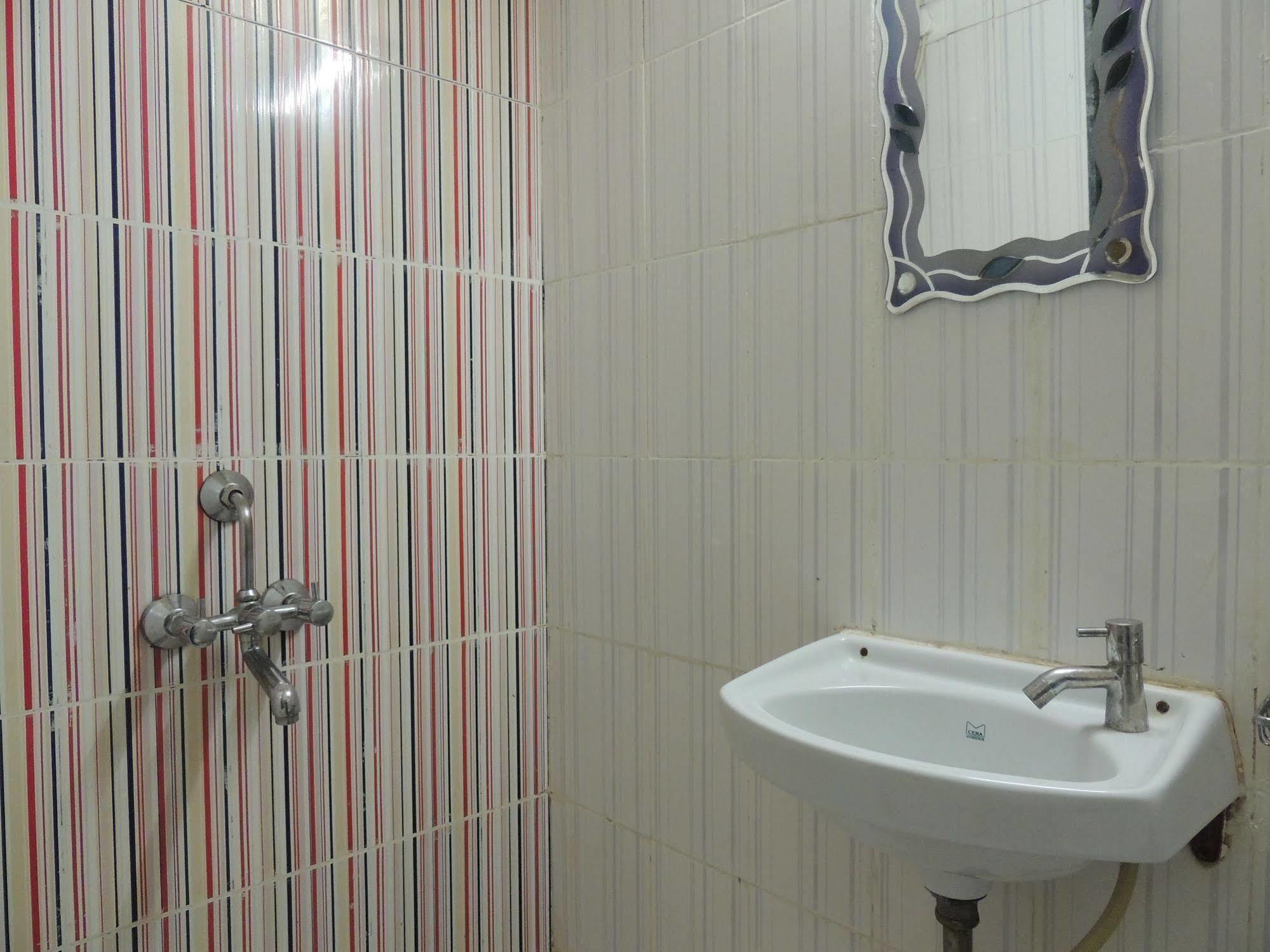 Fabhotel Galaxy * Mumbai