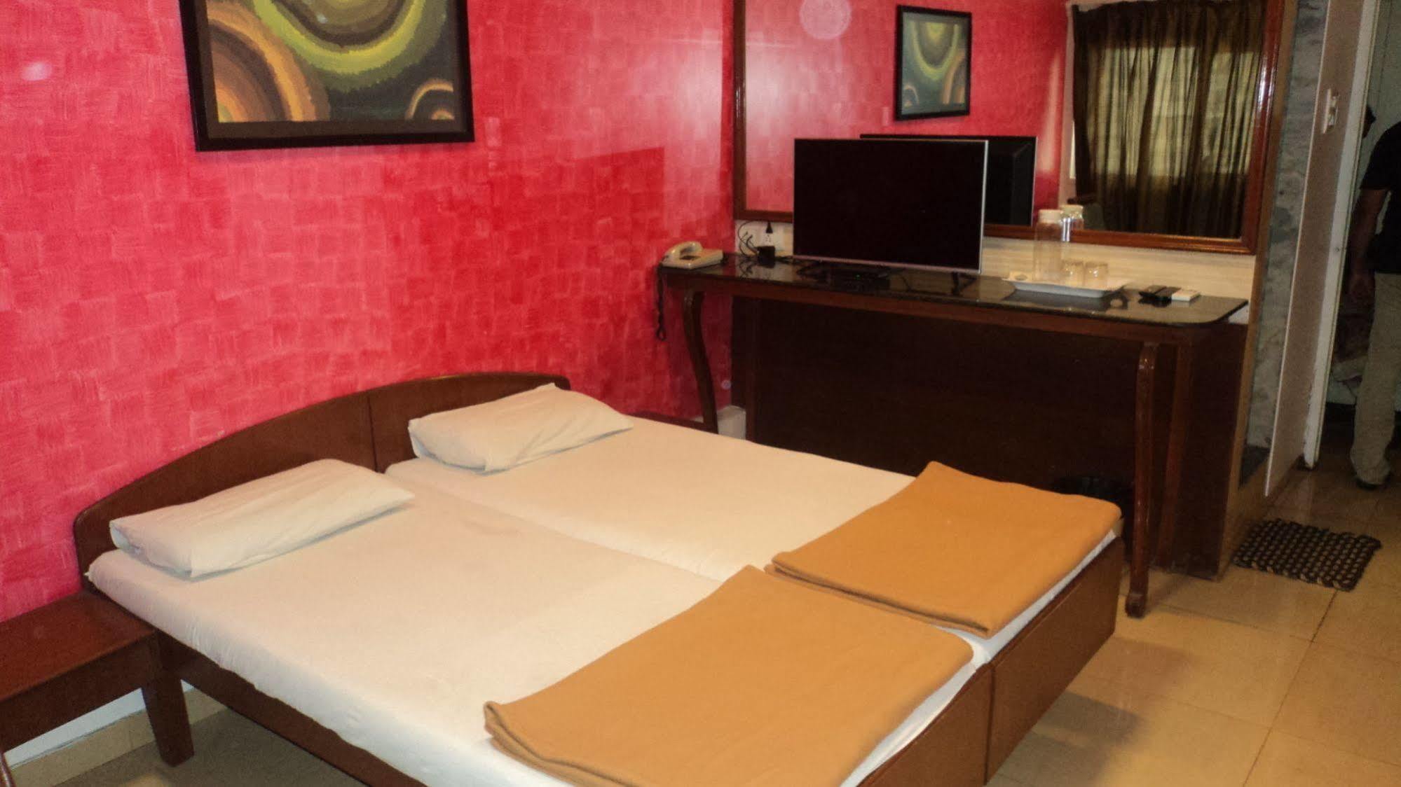 Benazeer Hotel