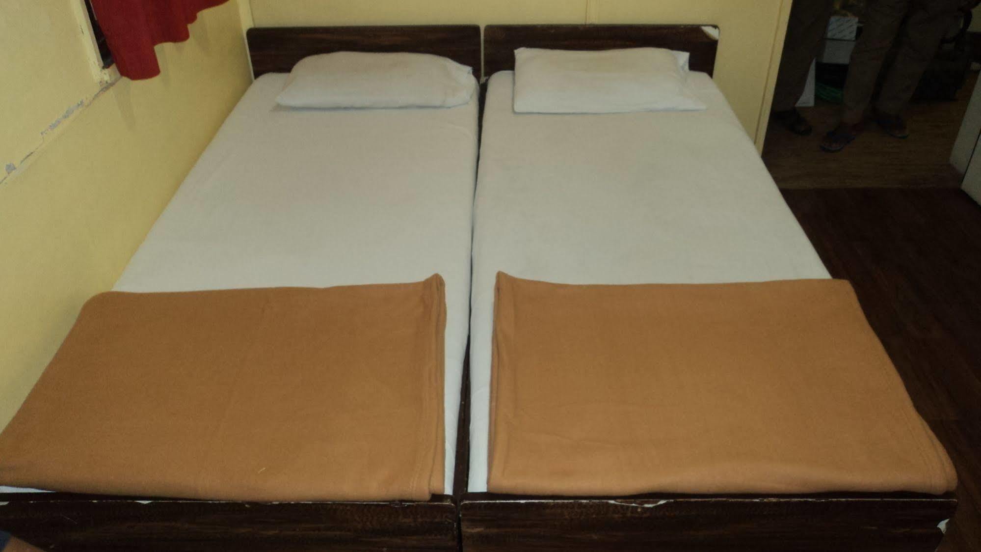 Benazeer Hotel