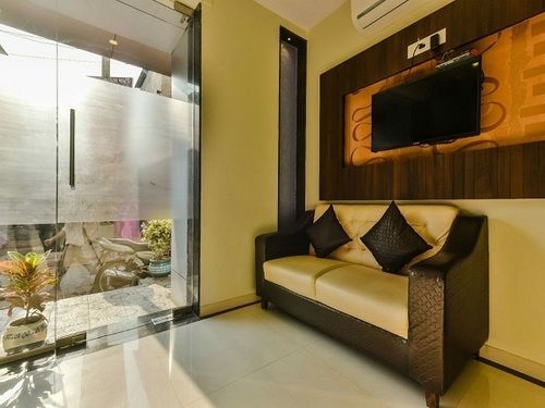 Hotel Hygienic Liberty Plaza Mumbai