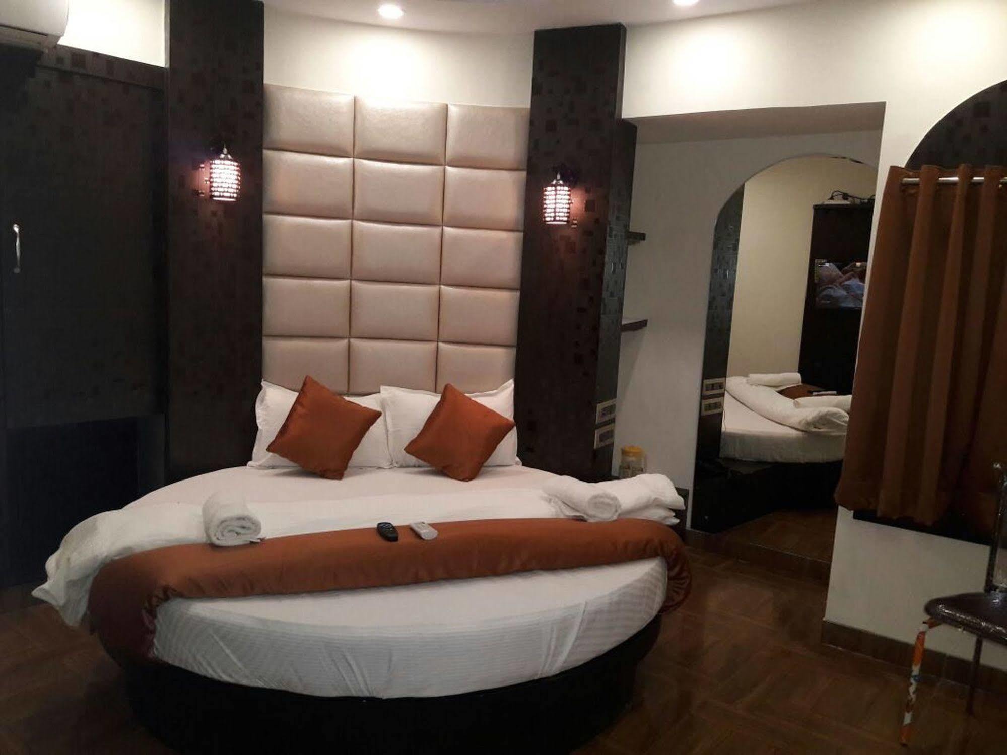 Karishma Mumbai