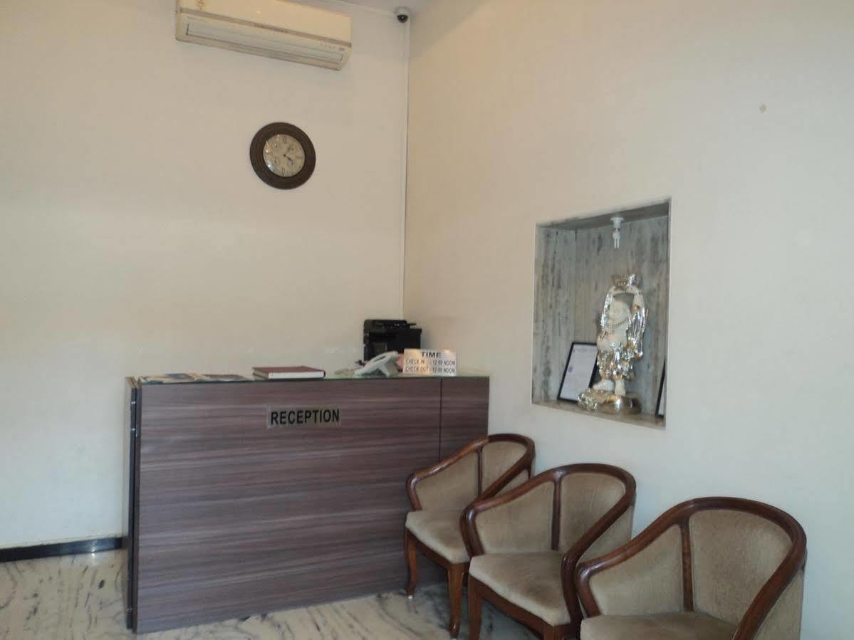 Hotel Q Deck 2*