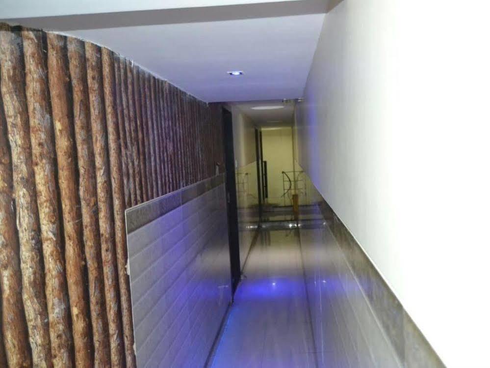Lodge Blue Orchids Executive Mumbai