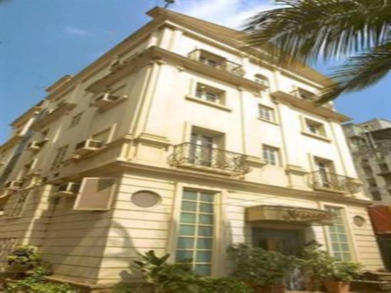 Benzy Palace Hotel