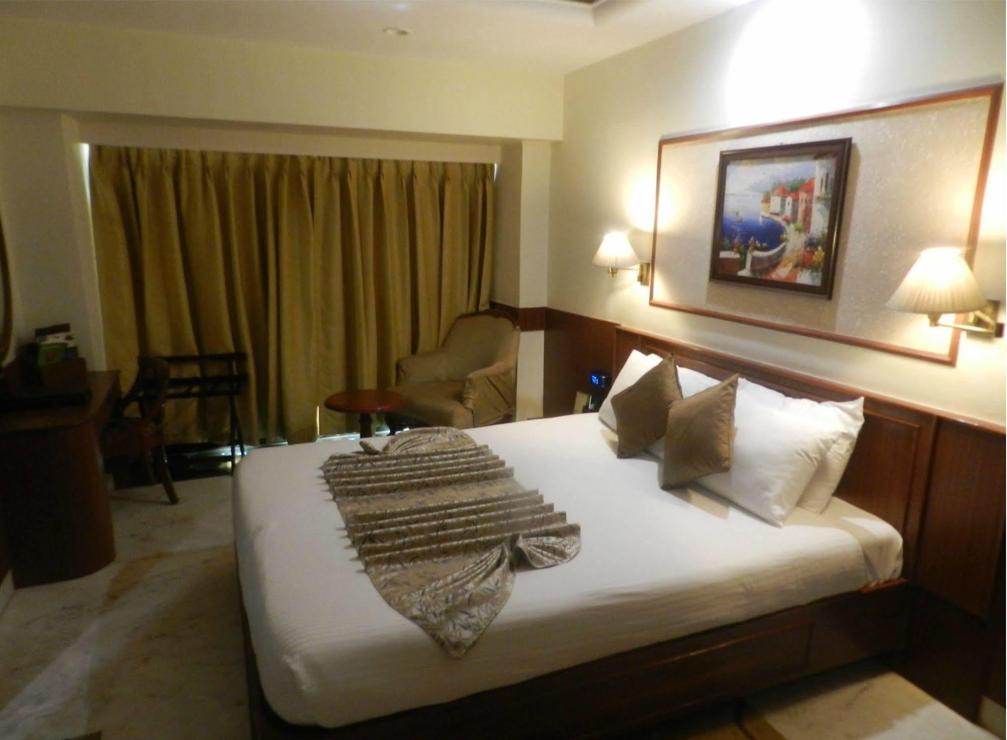 Regenta Place The Emerald