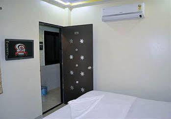 Om Residency 3*