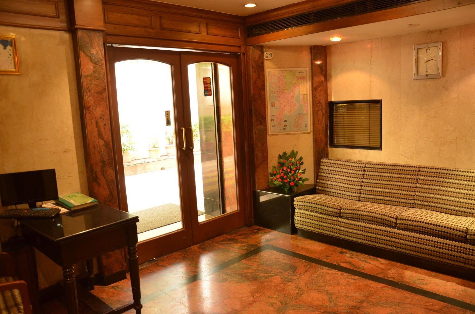 Park View, Hotel