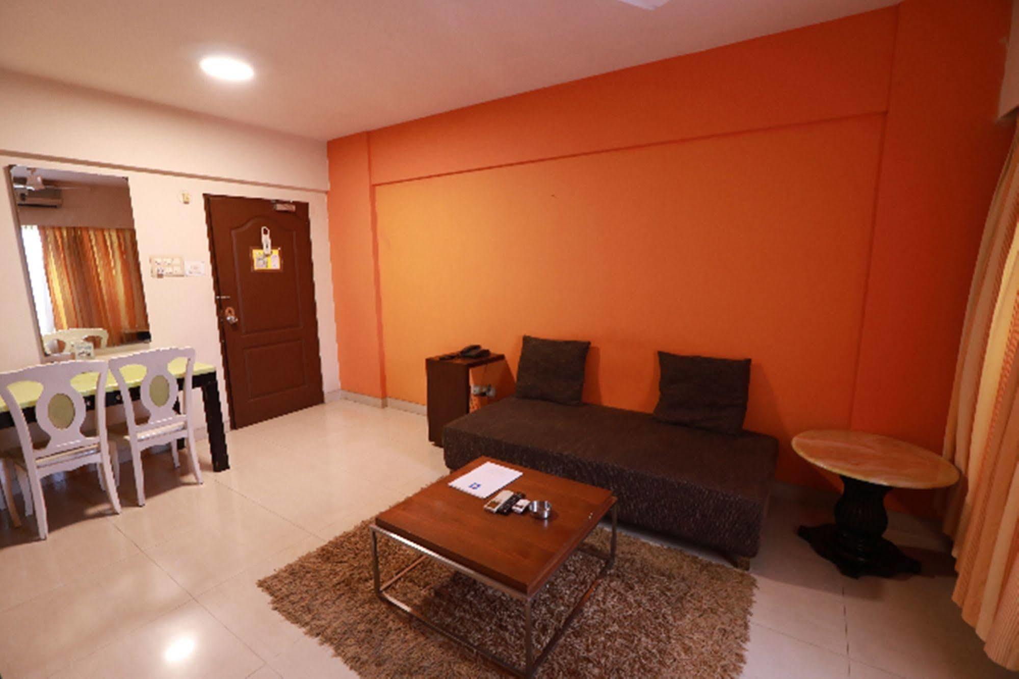 Landmark Apartment *
