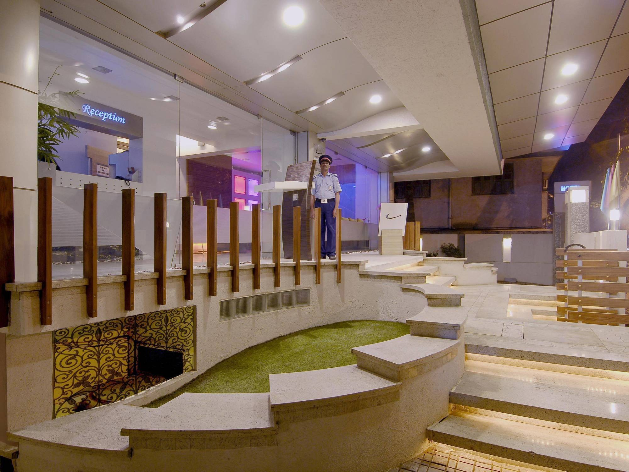 Planet Residency Hotel 3*