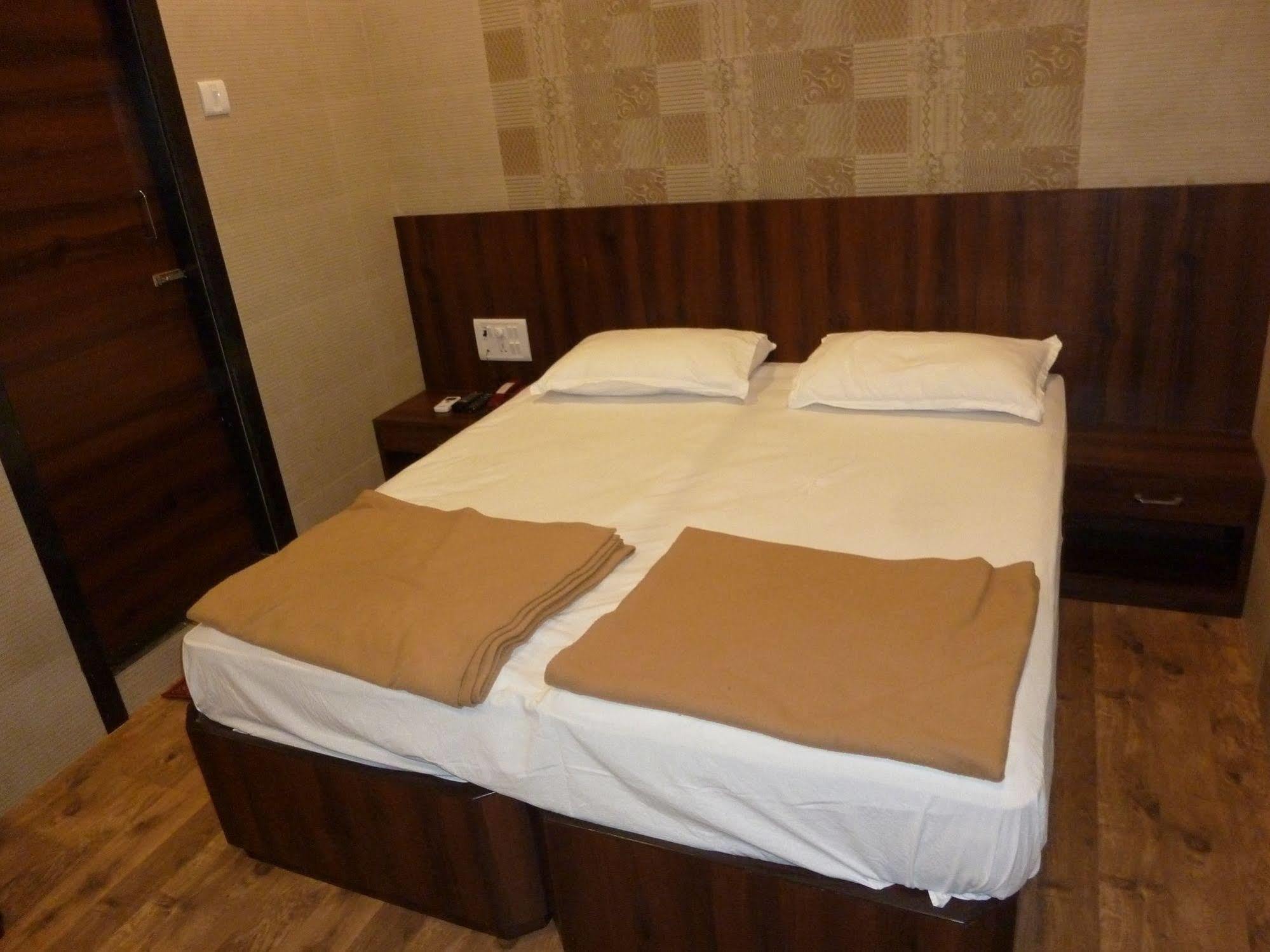 Hotel Regal Palace 3*