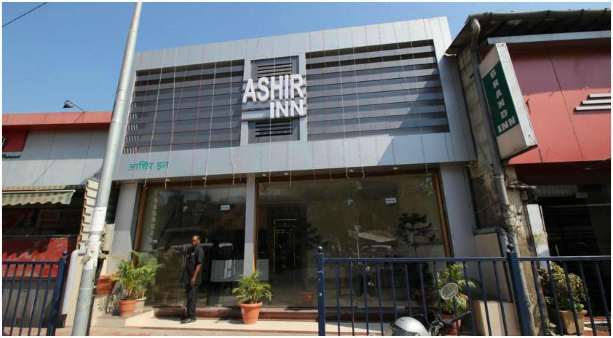 Guest house Treebo Trip Ashir