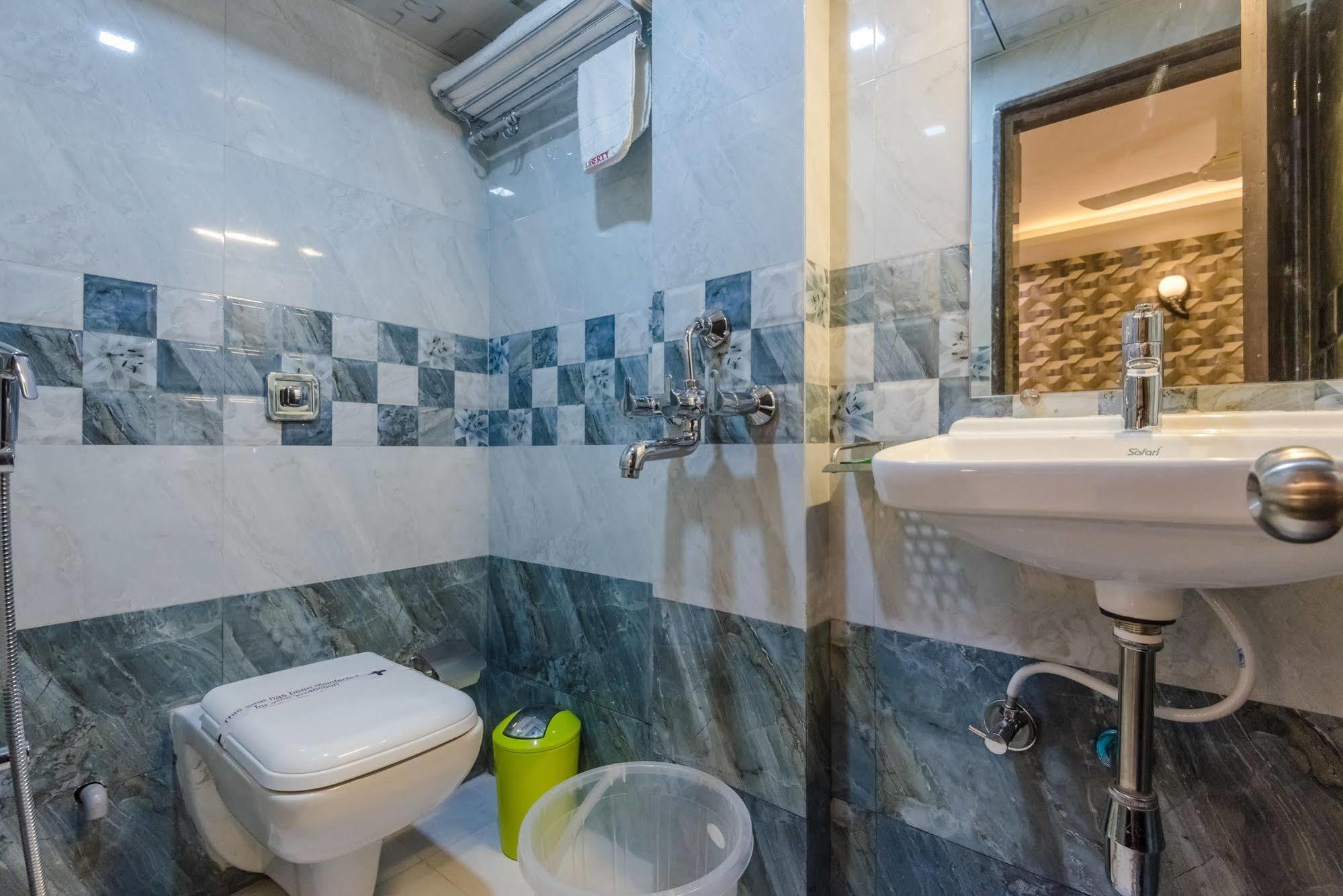 Hotel Hygienic Liberty Plaza Mumbai