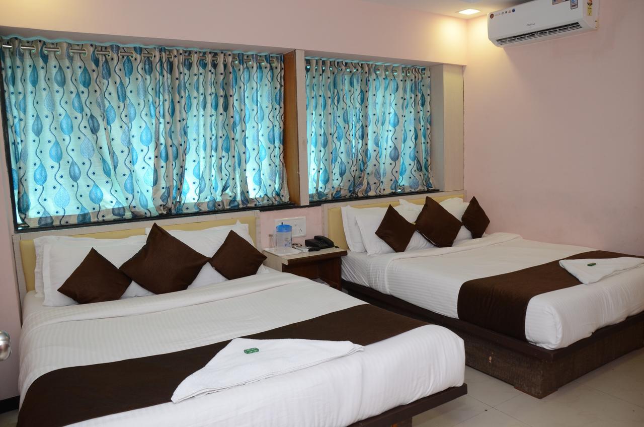 Hotel Sai Leela Grand Mumbai