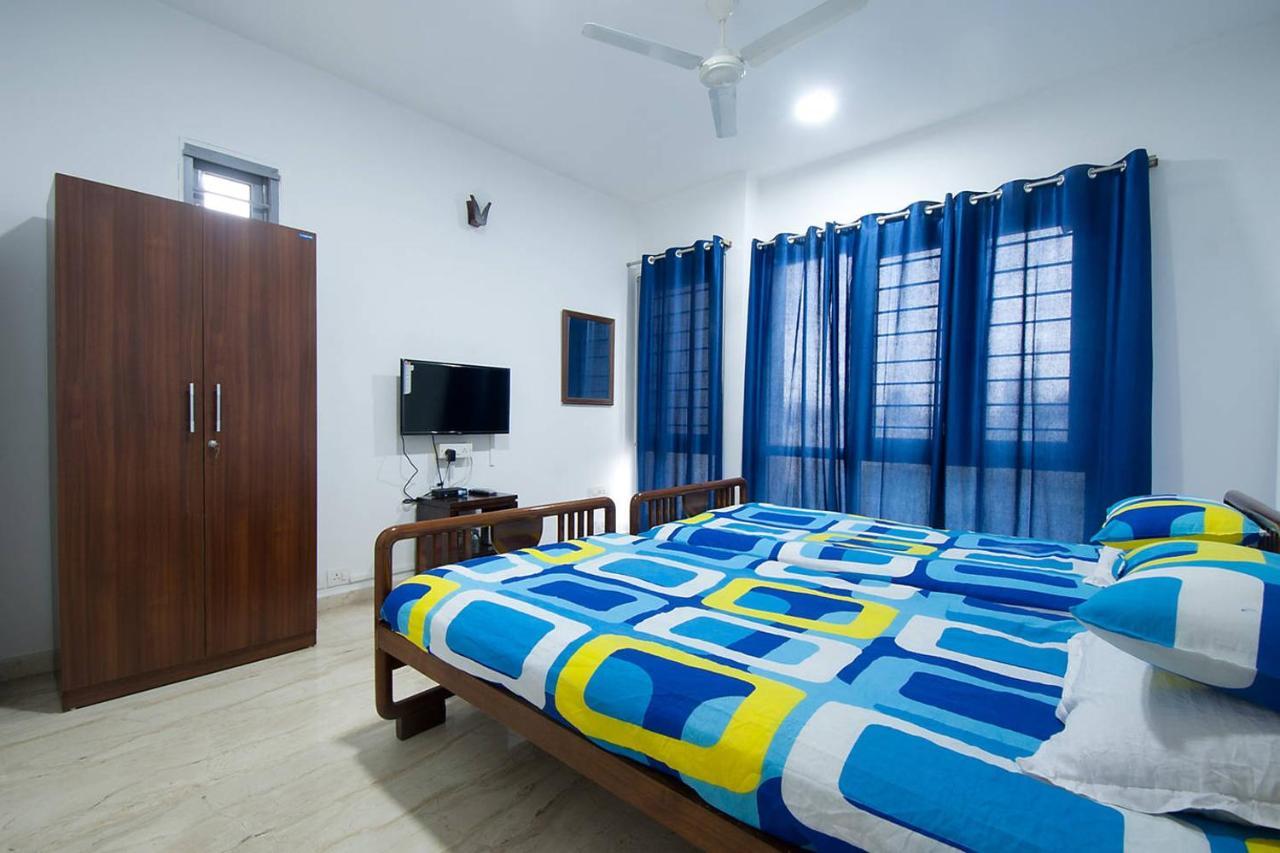 Service In Goregaon West Guest house *