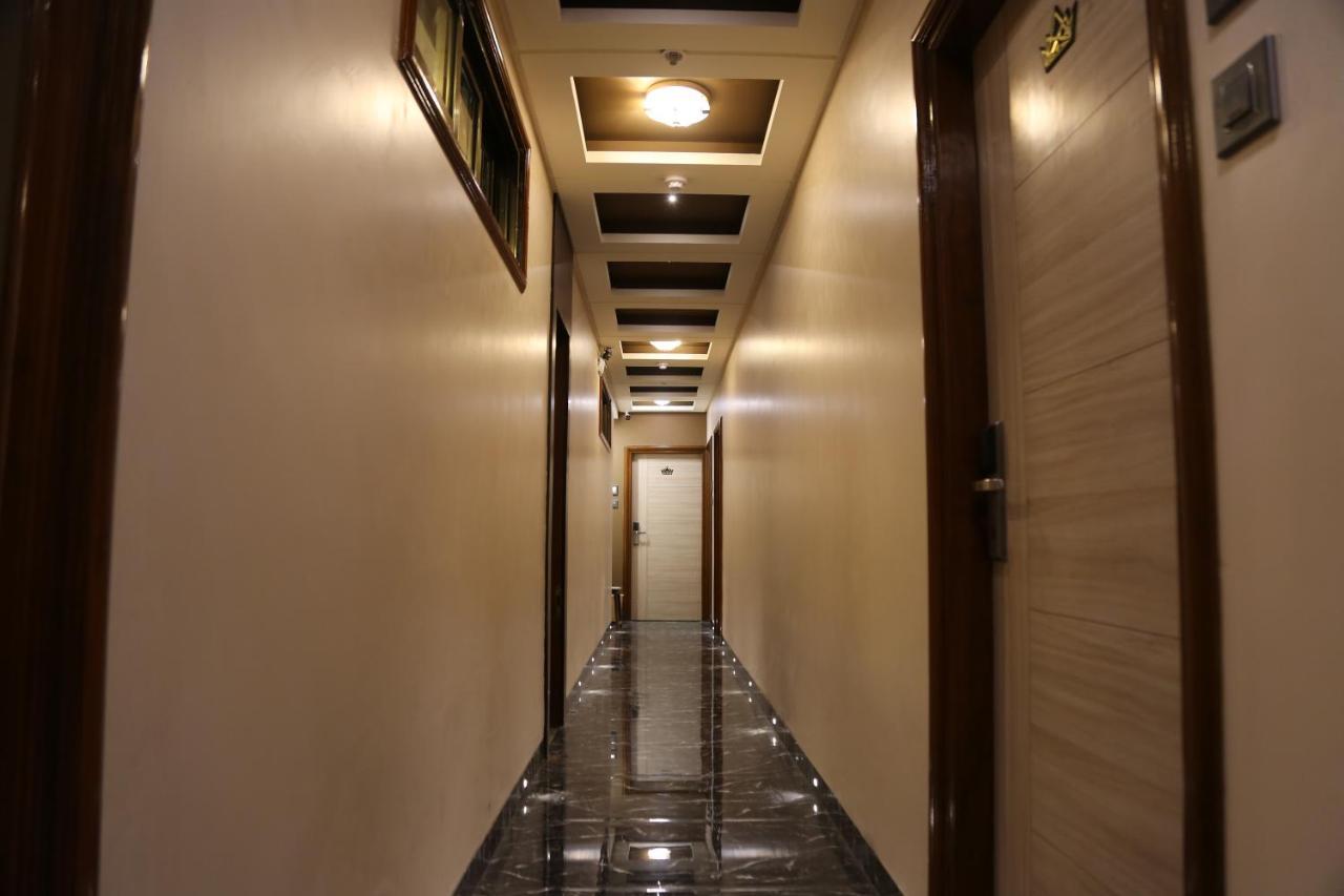 Golden Crown Hotel Mumbai