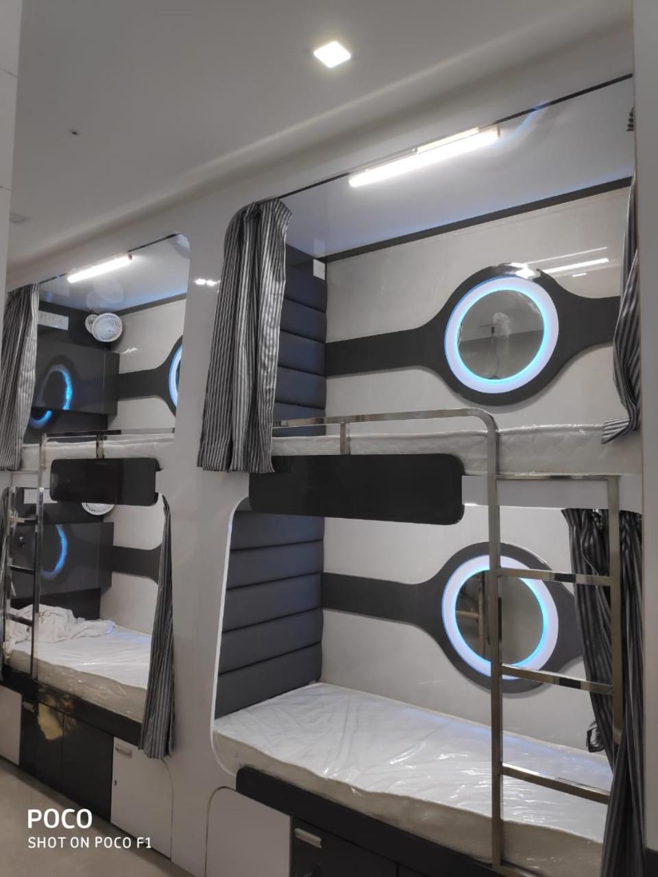 Ocean Hostel Mumbai