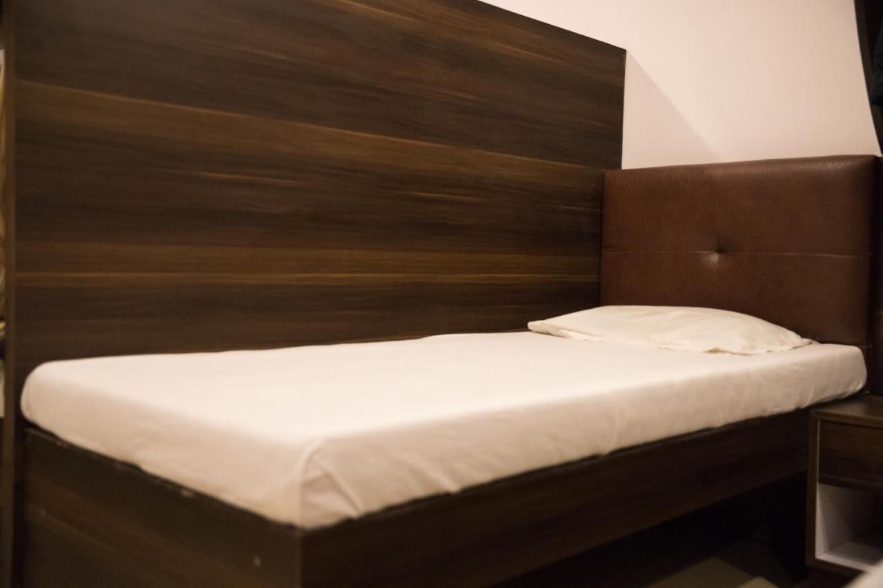 Hotel Darbar *