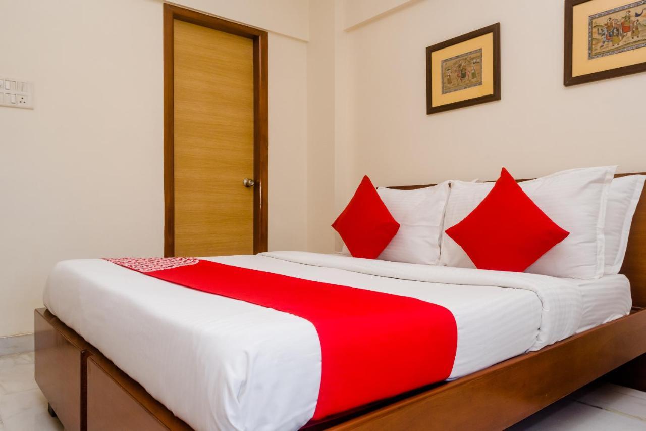 Hotel Oyo 26978 Tuliip Domestic Airport