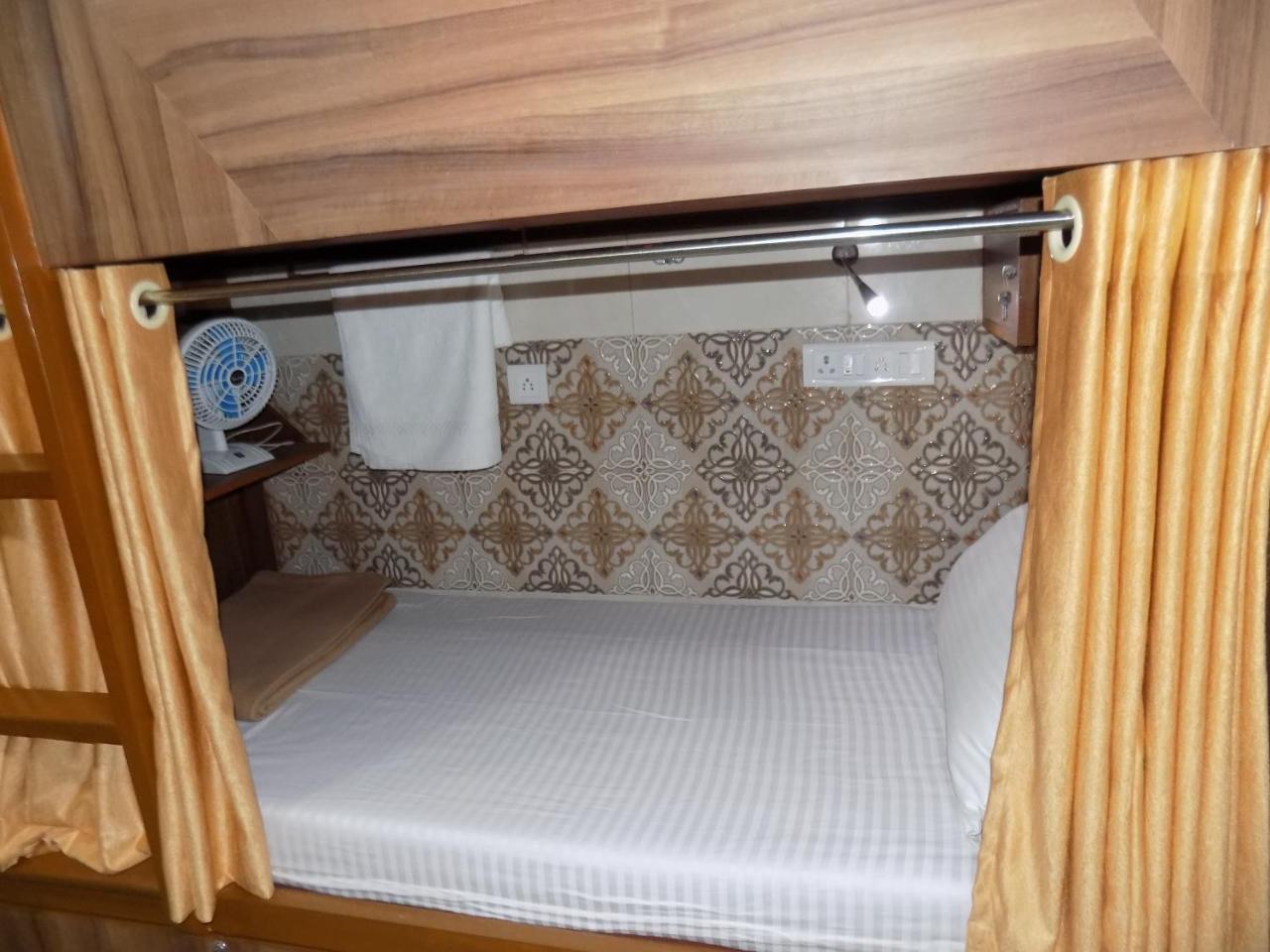 Hostel Metro Mumbai