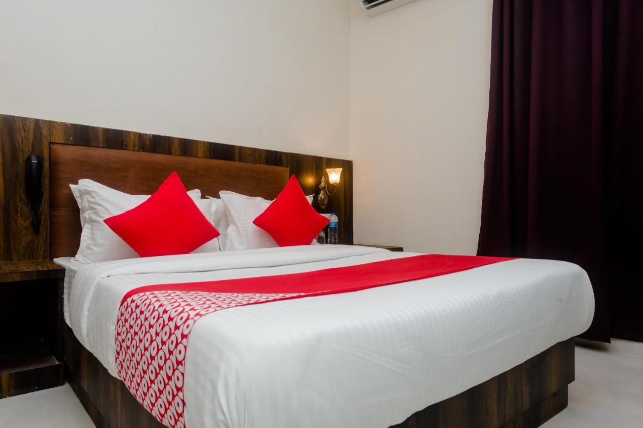 Oyo 24293 Amana International 3* Mumbai