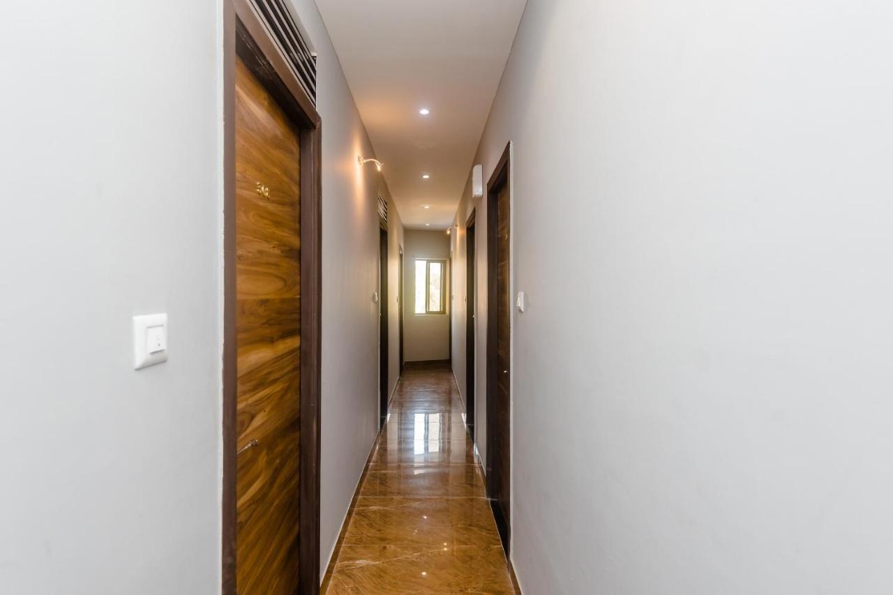 Oyo 24293 Amana International Hotel 3*