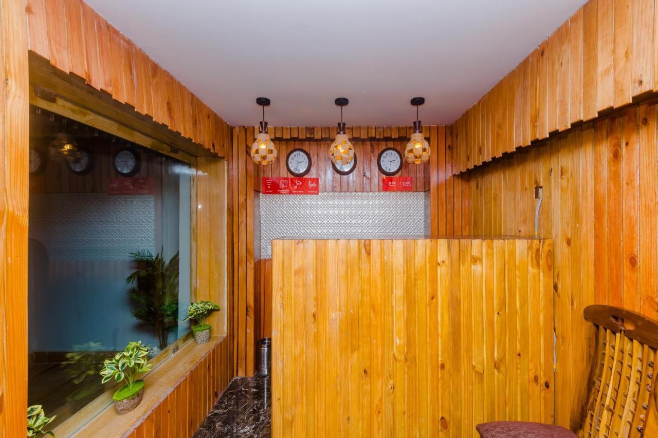 Hotel Oyo 24293 Amana International 3*