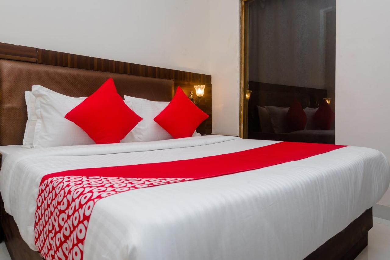 Oyo 24293 Amana International 3*