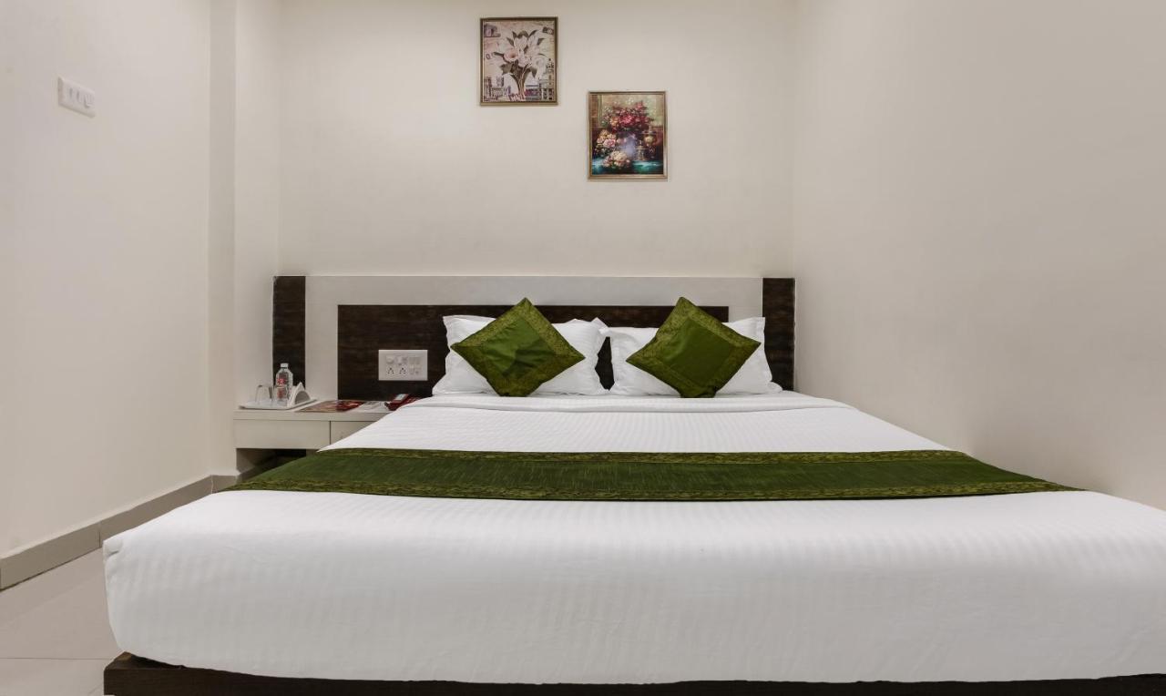 Guest house Treebo Trip Ashir