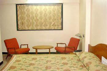 Hotel Highway Andheri East 3*