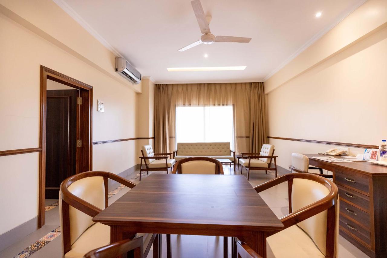 Hotel West End 4*