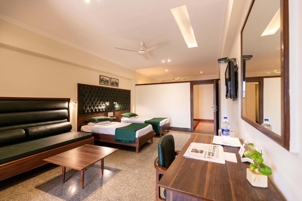 West End 4*