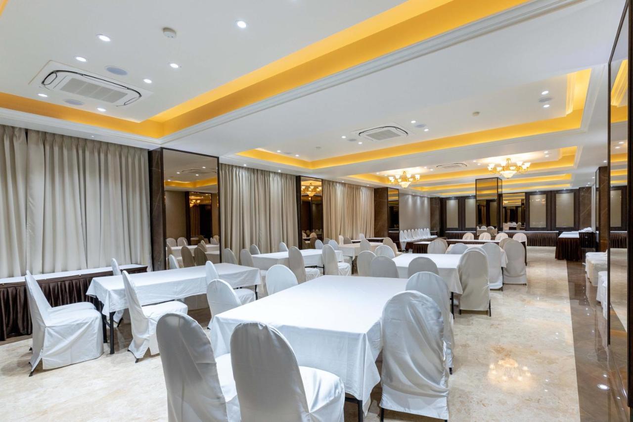 West End 4* Mumbai