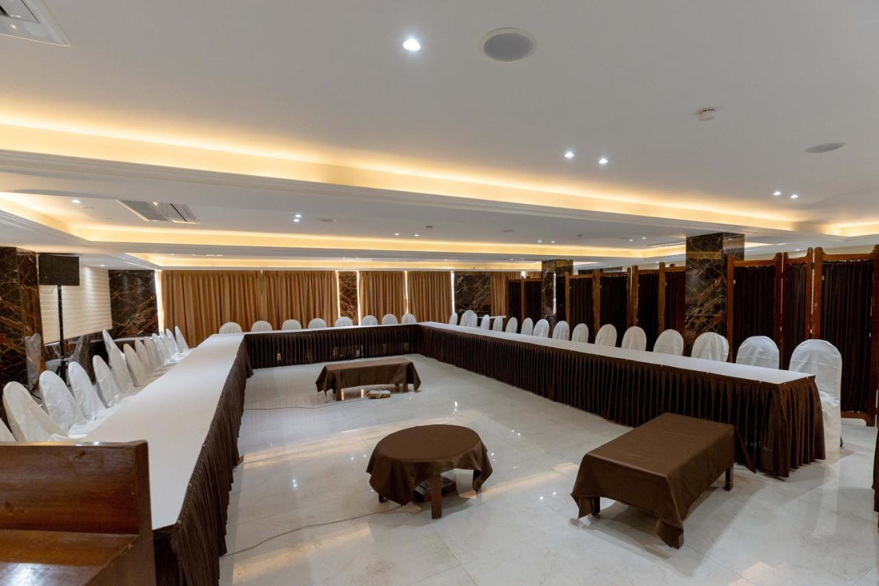 West End Hotel 4*