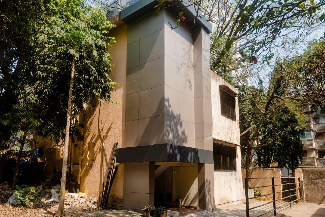 Oyo 17028 Aviva Residency