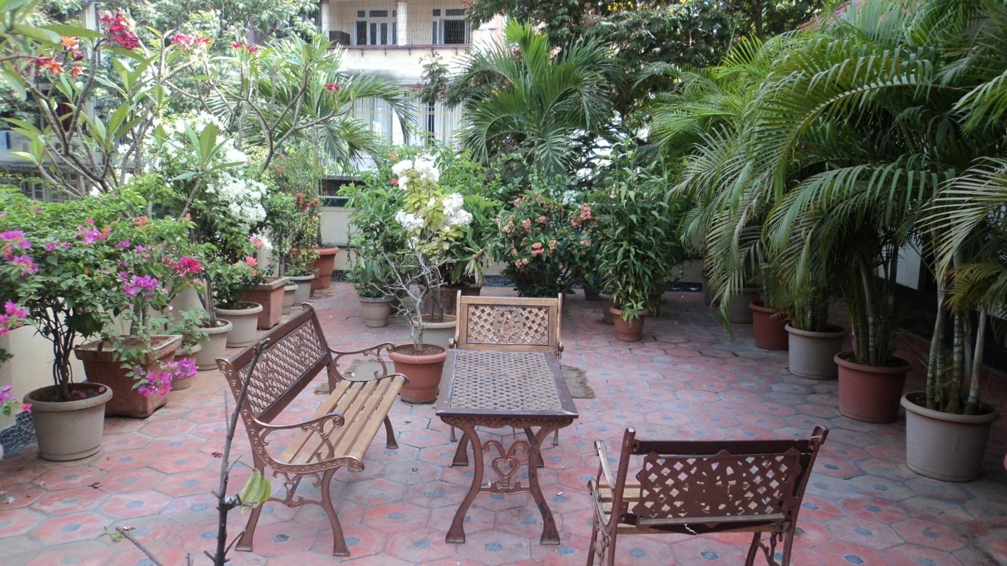Benazeer Mumbai