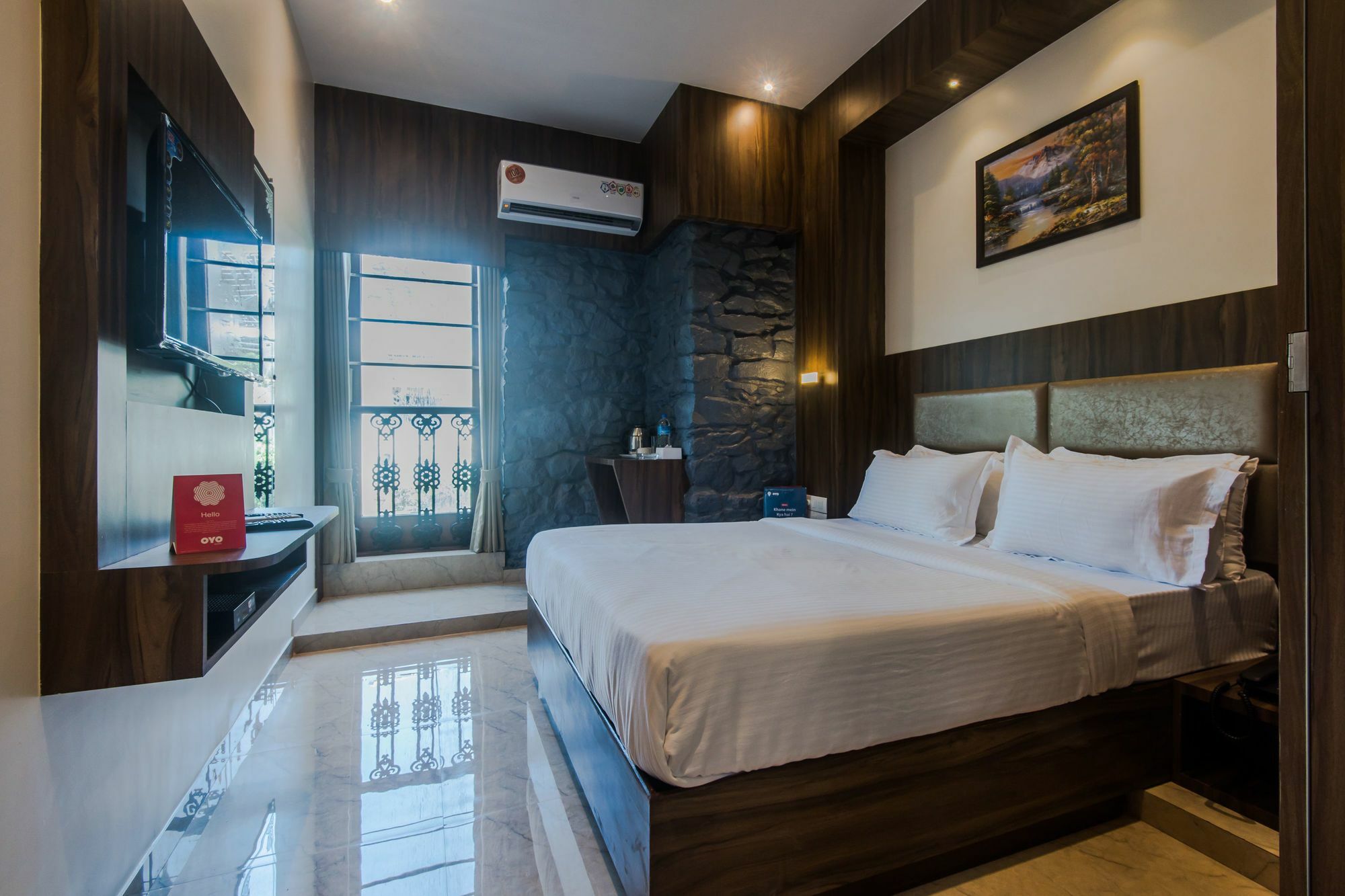 Sea Grand, Colaba 2*