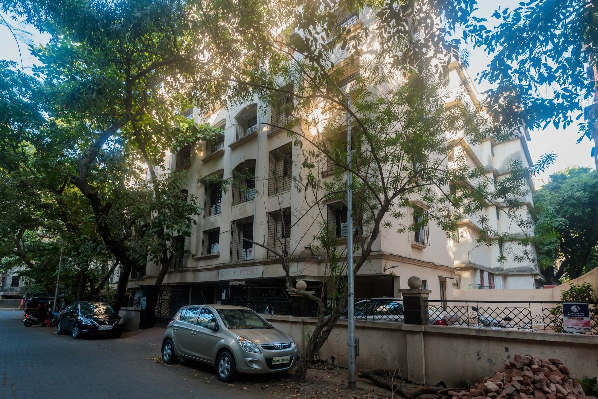 Hotel Oyo 26978 Tuliip Domestic Airport Mumbai
