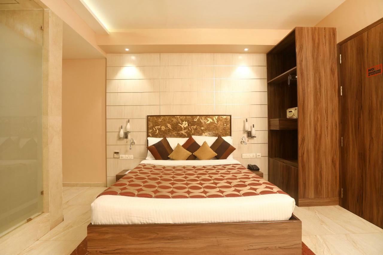 Metro International Hotel 3*