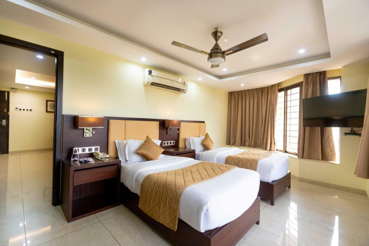 Godwin - Colaba Hotel