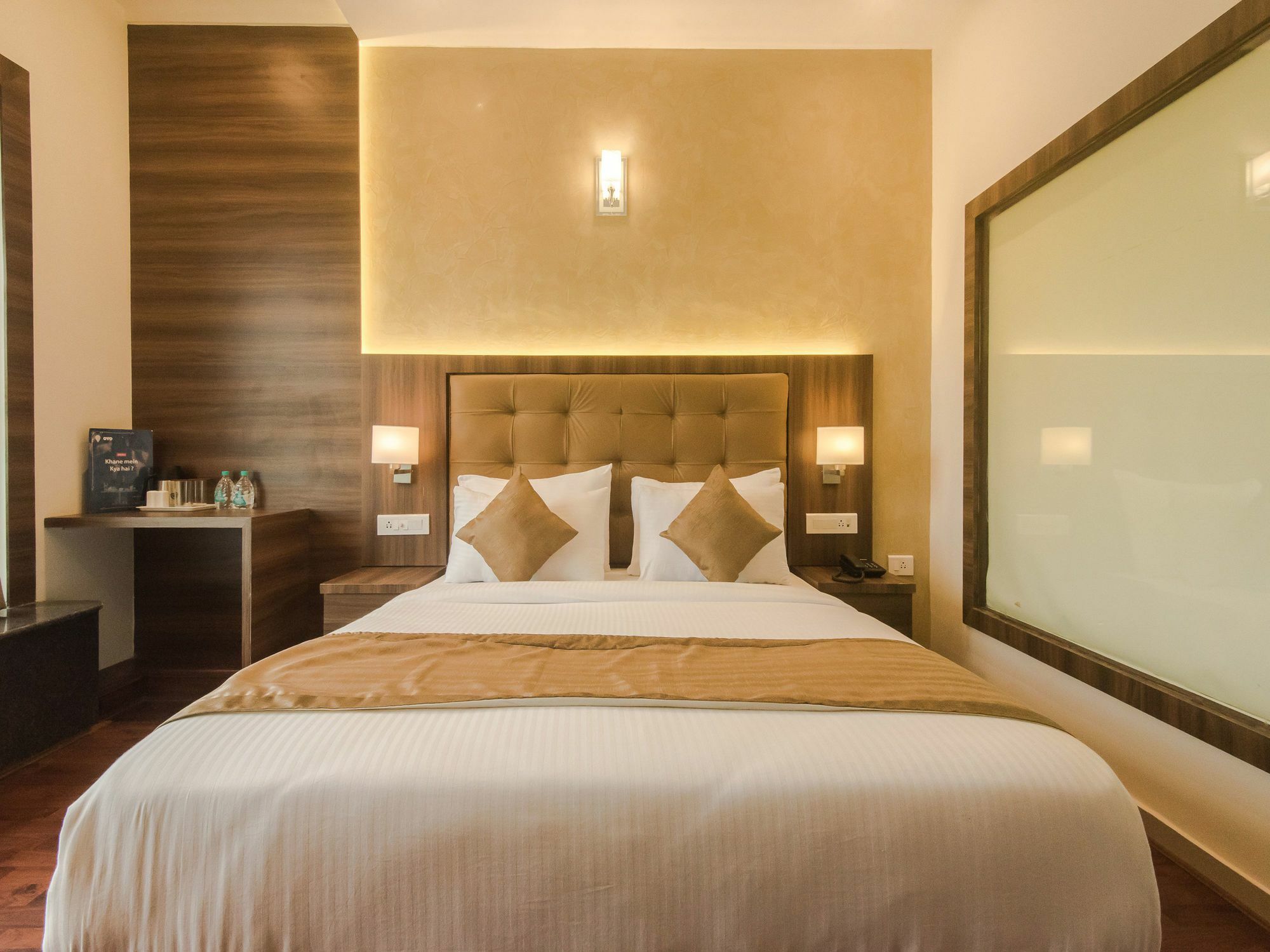 Hotel Oyo 12063 Pearls Bkc 3*