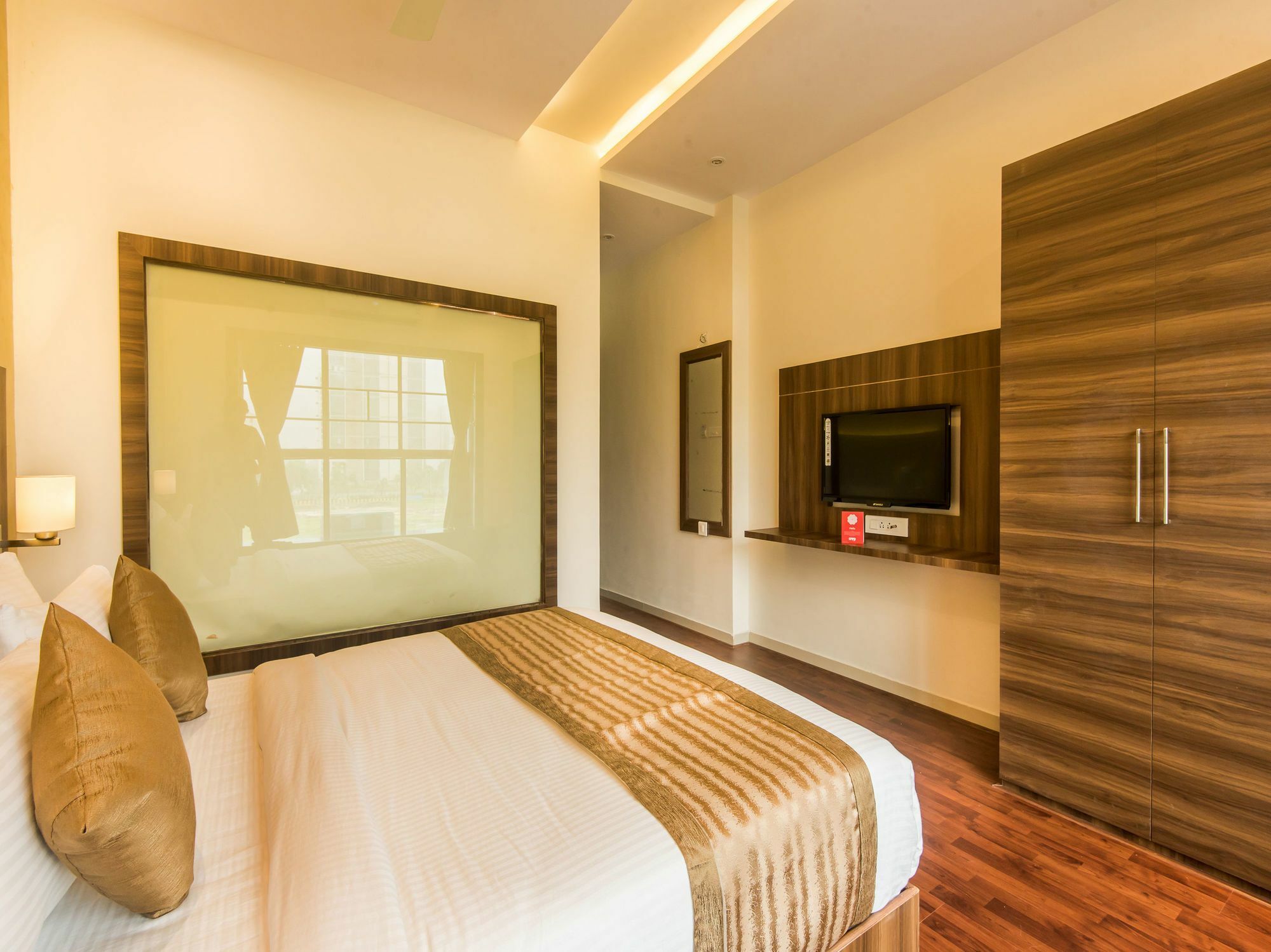 Hotel Oyo 12063 Pearls Bkc