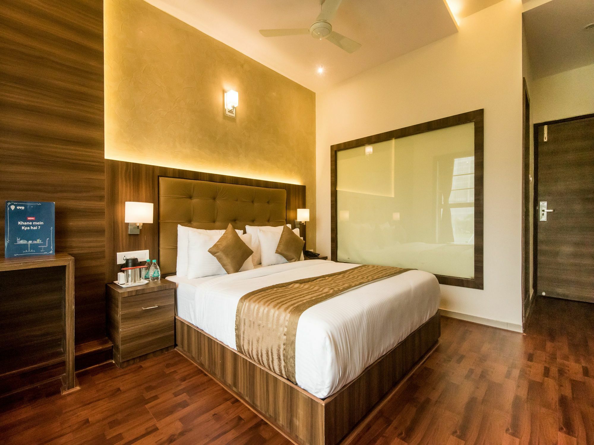 Hotel Oyo 12063 Pearls Bkc