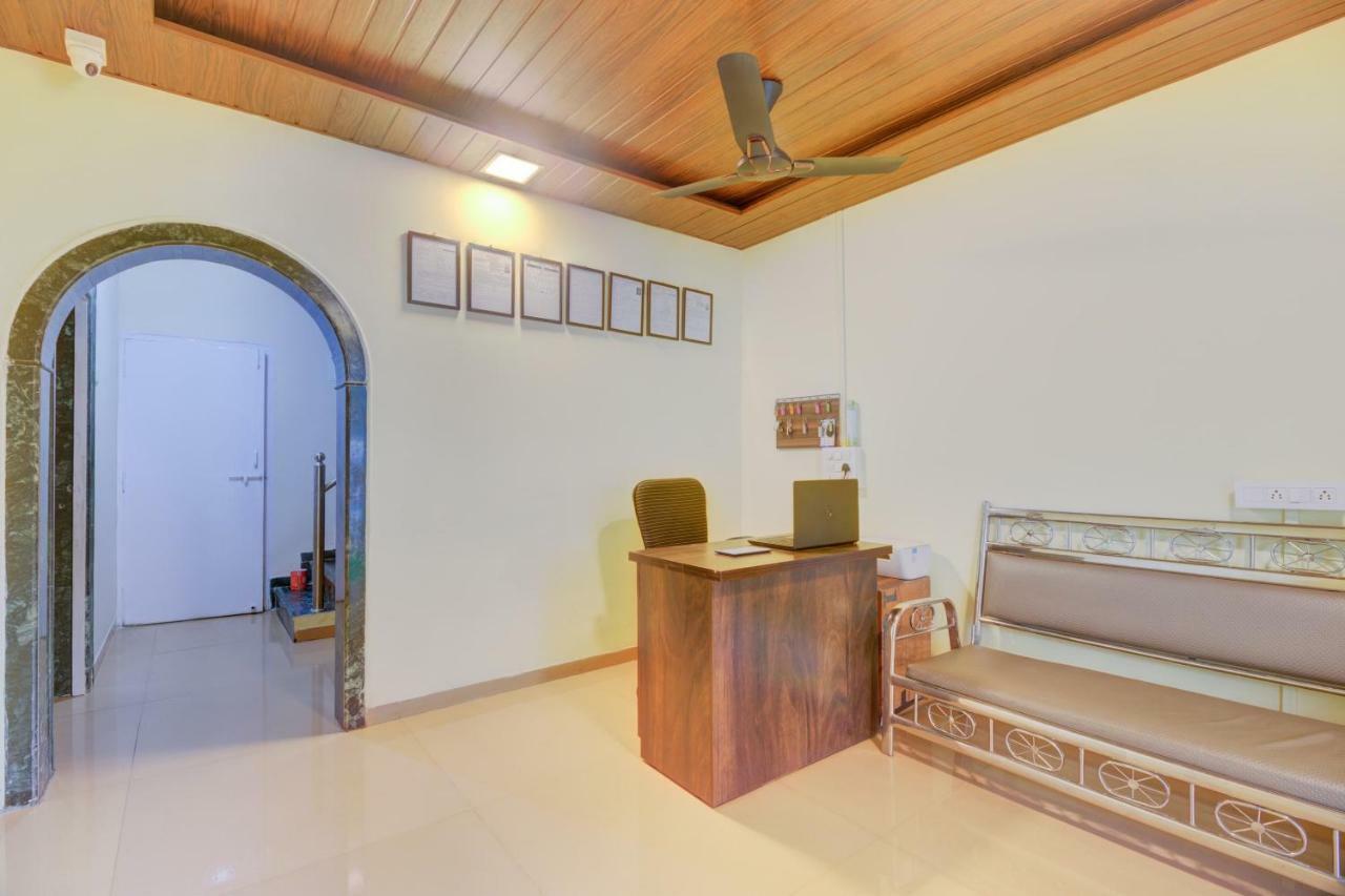 Oyo 41894 Vaishnavi Residency Hotel 3*