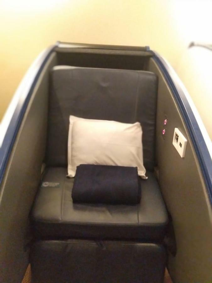 Inn Aviserv Lounge Mumbai