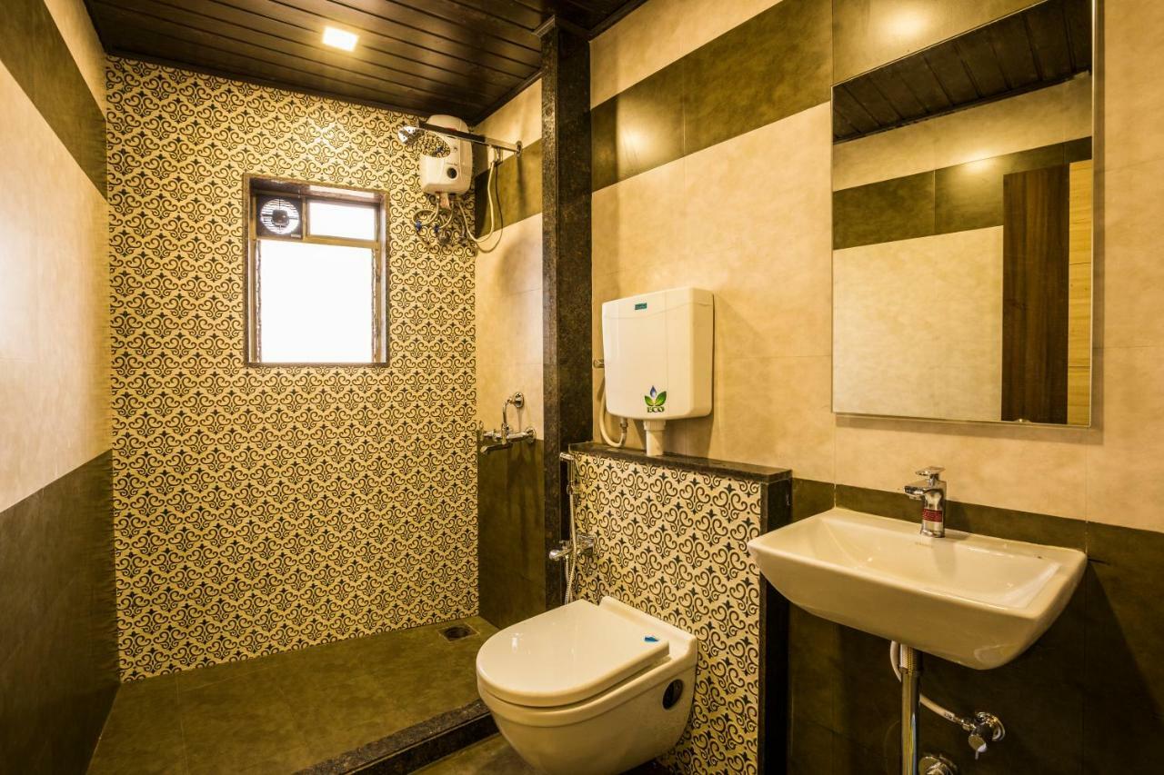 Golden Crown Hotel
