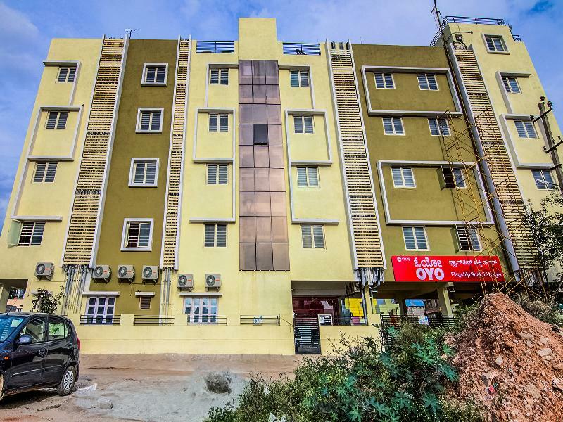 Oyo 26978 Tuliip Domestic Airport Hotel